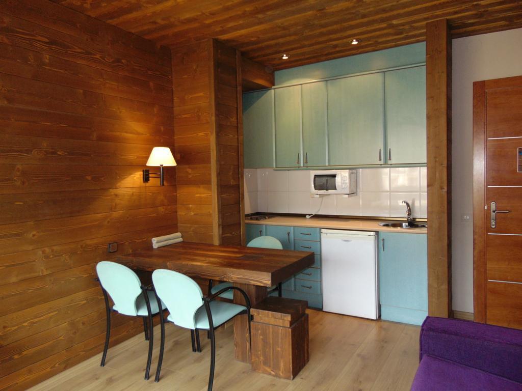 Hostal Piteus San Lorenzo de Morunys Εξωτερικό φωτογραφία